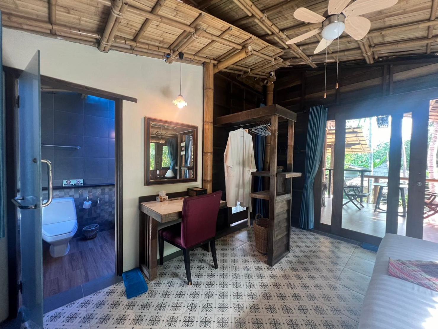 Готель Relax House Lanta Old Town Ко-Ланта Екстер'єр фото