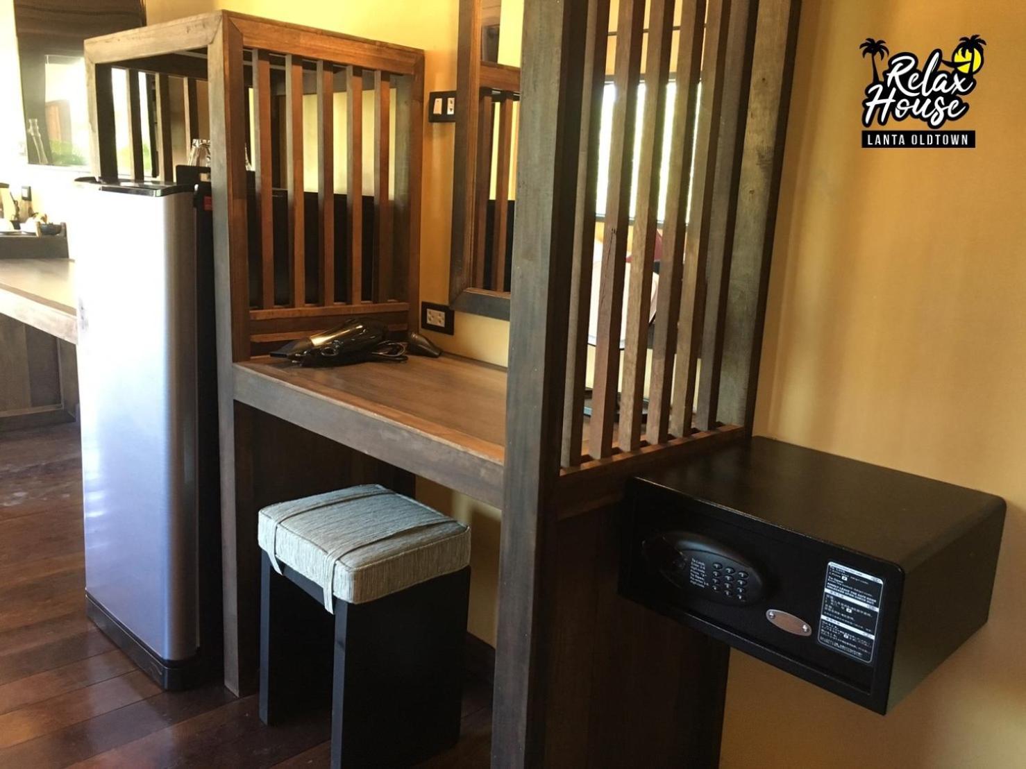 Готель Relax House Lanta Old Town Ко-Ланта Екстер'єр фото