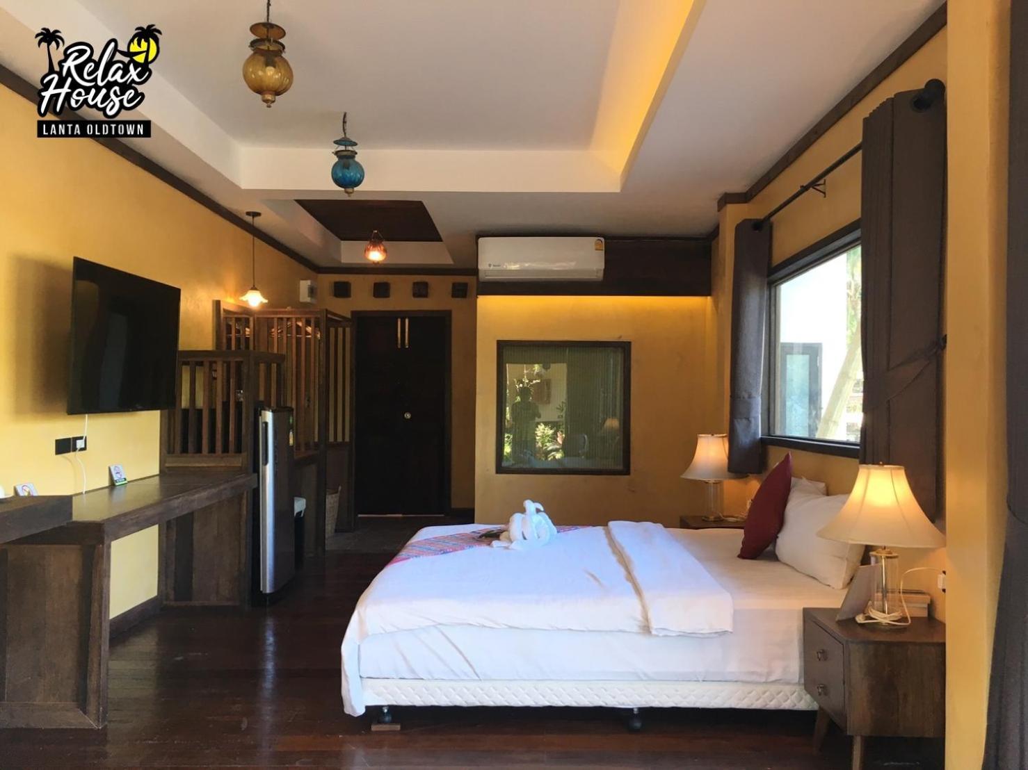 Готель Relax House Lanta Old Town Ко-Ланта Екстер'єр фото