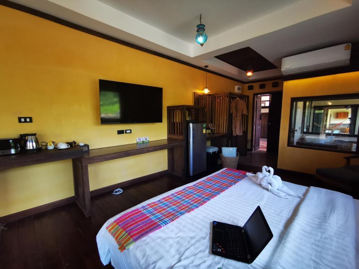Готель Relax House Lanta Old Town Ко-Ланта Екстер'єр фото